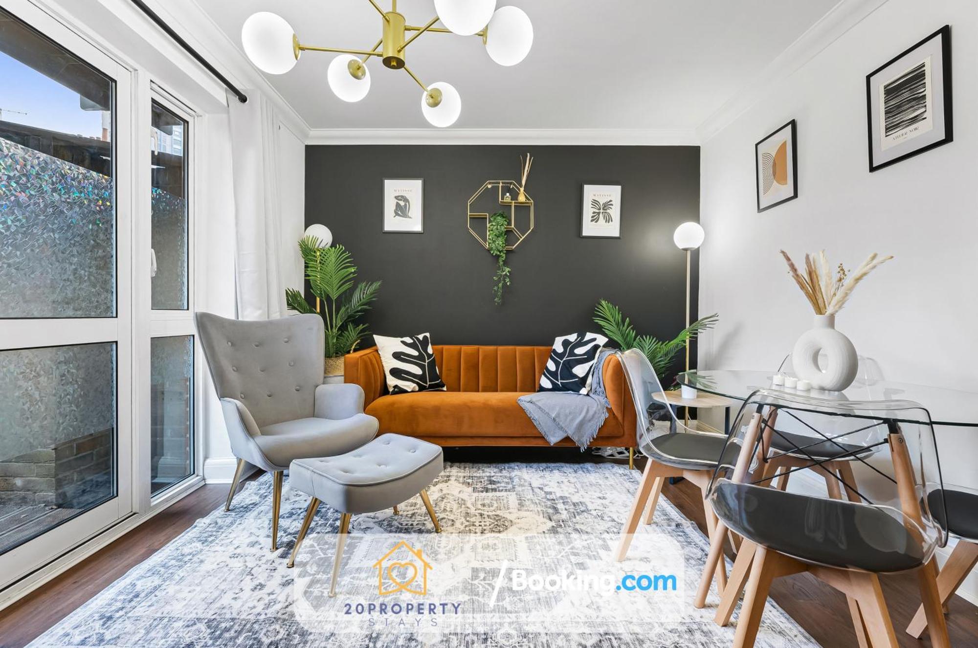 Luxury Long In Bow Road Apartment London